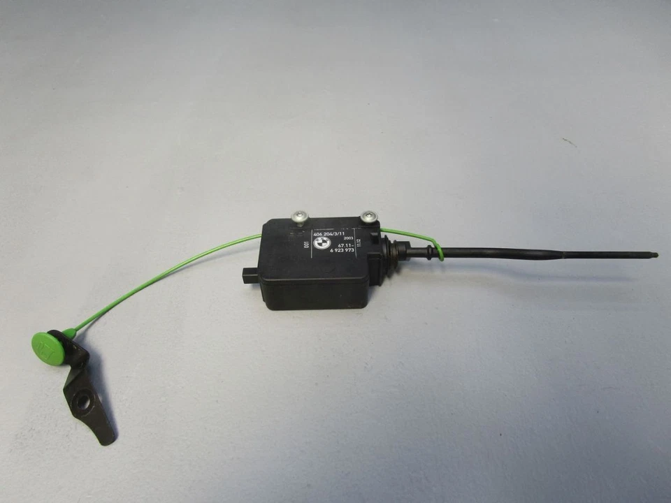 Stellelement Zentralverriegelung Tankklappe für BMW 3 TOURING (E46) 320D 6923973 - Imagem 2 de 4