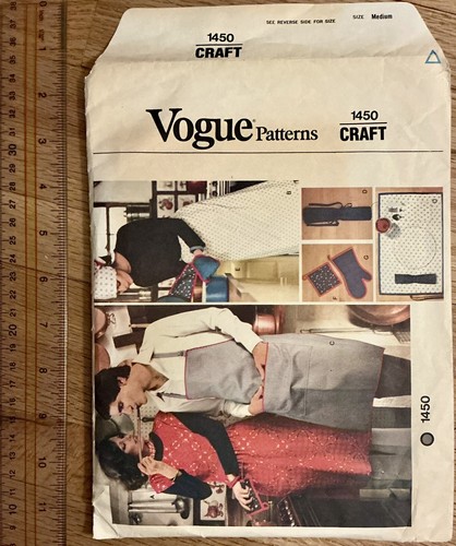 Vintage VOGUE Kitchen Accessories Pattern #1450 Aprons Dress Placemat Potholders