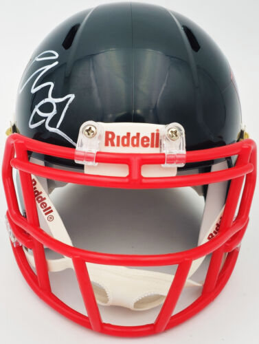 CHEVY CHASE AUTOGRAPHED CHRISTMAS VACATION BLACK MINI HELMET BECKETT 232845 - Picture 3 of 8