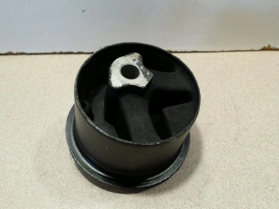 Montaje de motor Pronto EM-2846 para vehículos enumerados en la tabla a continuación Foto 3 de 4