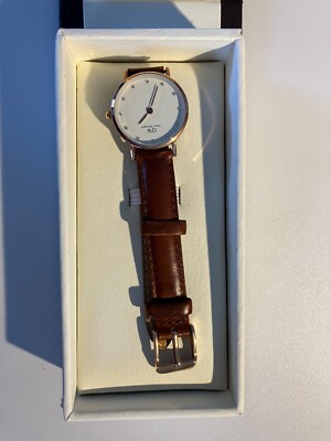 Daniel Wellington White Dial Women s Quartz Wrist Watch Brown Leather Strap