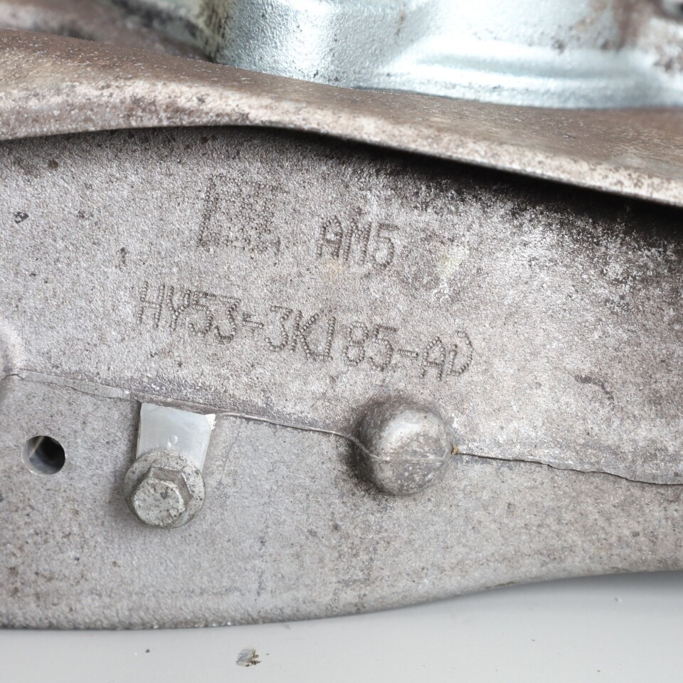 Aston Martin DB11 Volante 2019-2023 Front Left Steering knuckle