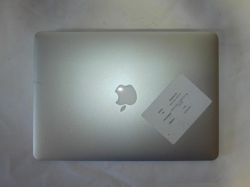 Apple MacBook Air A1466 Core i5-5350U 1.80GHz 8GB 128GB SSD (M424) - Picture 9 of 11