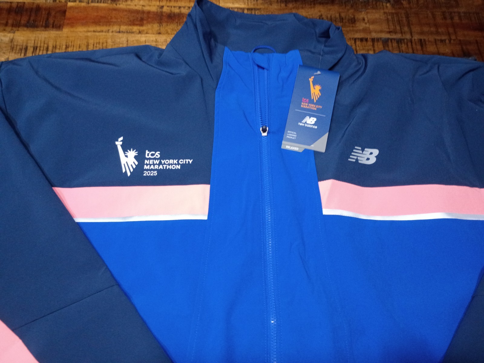 Giacca Uomo New Balance NYC Marathon 2025 Riflettente Elasticizzata Tessuto Tg S foto 3