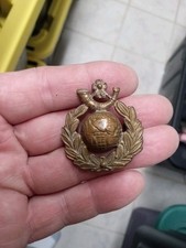 The Royal Marine Light Infantry "RMLI"  Genuine British Military Cap Badge