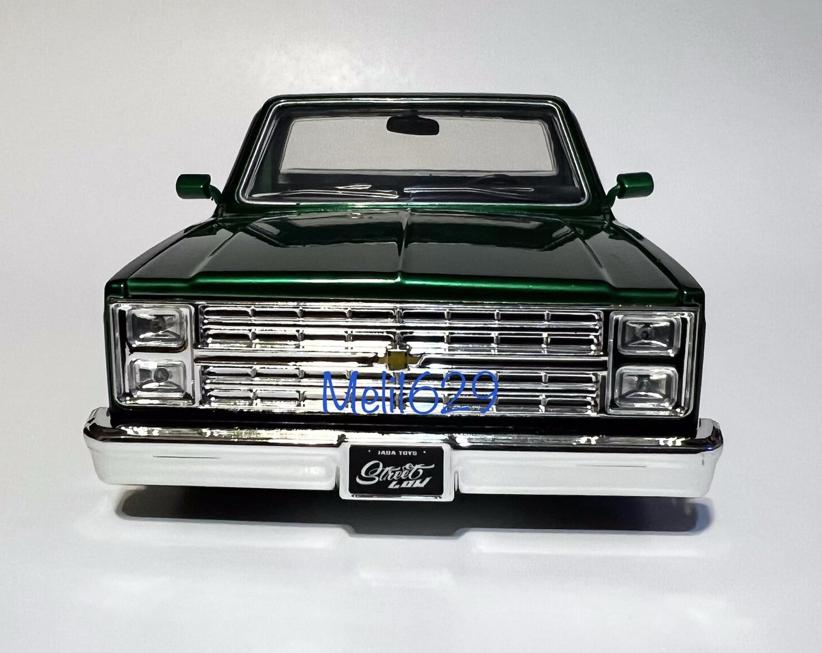 JADA 1/24 Street Low 1985 CHEVY SILVERADO C-10 PICKUP Green/black