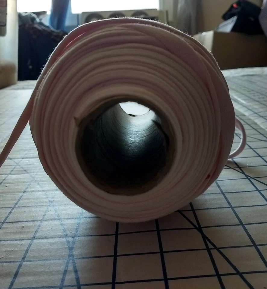 Tubería perfecta rosa pálido ~ 1/2" de grosor   Foto 2 de 4