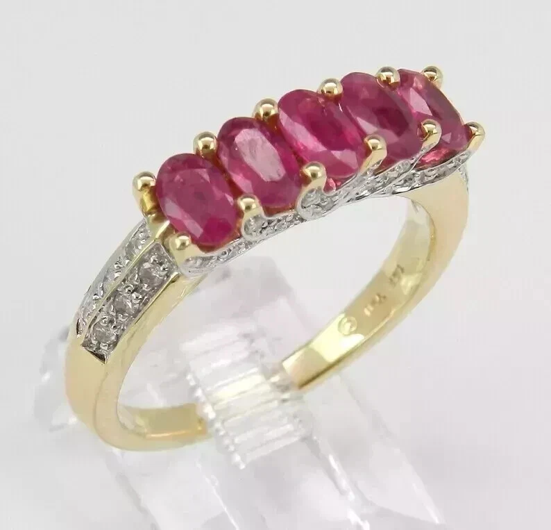 2.20Ct Oval Cut Lab-Created Red Ruby Women's Band Ring 14k Yellow Gold Plated - Image 2 of 4