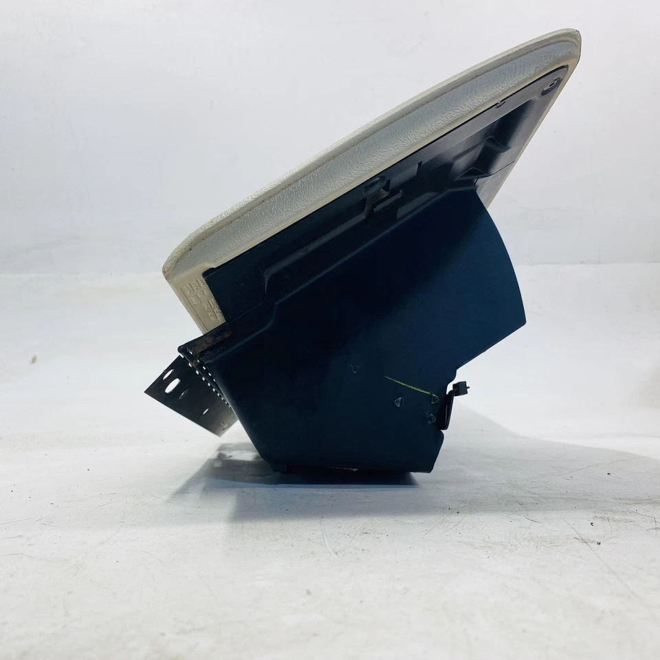 Glove Box CADILLAC ESCALADE 02 03 04 05 - Image 3 of 4