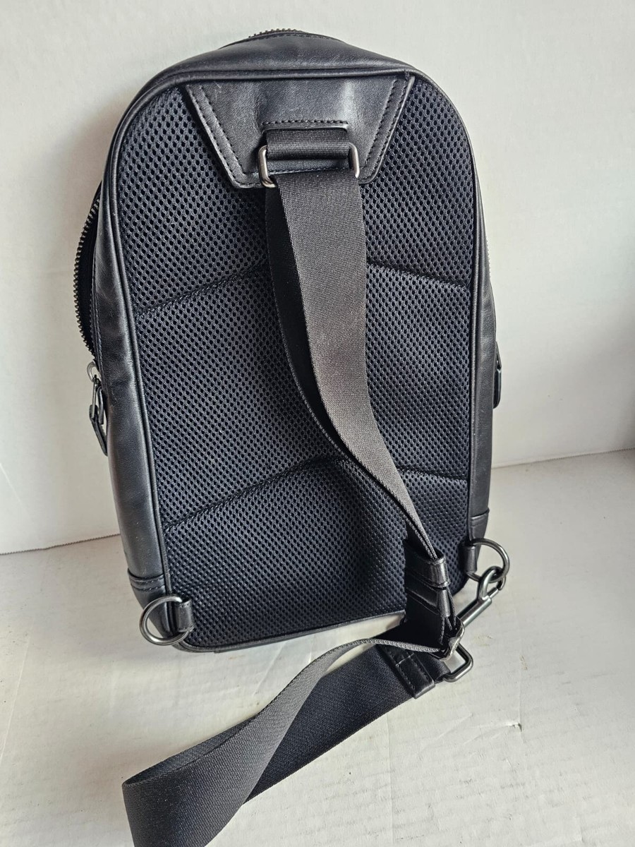 COACH Graham Pack Crossbody C2932 In Signature Canvas Leather