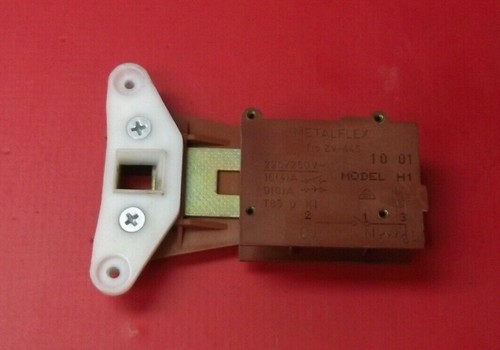 Washing Machine SERVIS M3104W DOOR LOCK