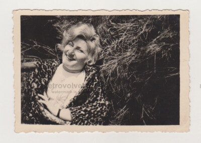 Pretty Cute Young Woman Attractive Lady Girl Female Nice Vintage Snapshot Photo