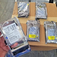 Lot of (5) Seagate ST9600105SS Savvio 10K.5, SAS 600gb HDD's