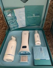 Tria Beauty - Skin Clarifying System Kit  Clean Skin/Acne  Handheld Device