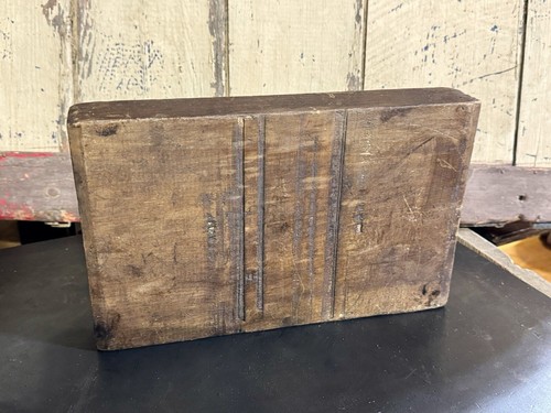 Primitive Wood Change Holder Candle Mold - Picture 4 of 8