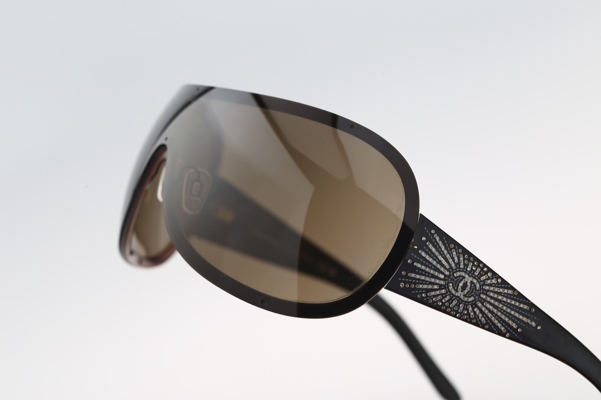 シャネル　48. CHANEL Sunglasses: Cat Eye Sunglasses, acetate & nylon