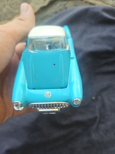 Signature Models 1/32 1957 Corvette Blue and White Roll-back and Go Model Car - Picture 6 of 6