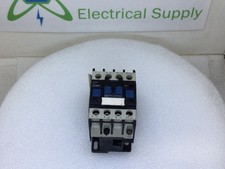 Telemecanique LC1D0901 25 Amp 3 Pole 600V Contactor w/LA4 DA 2G Supressor