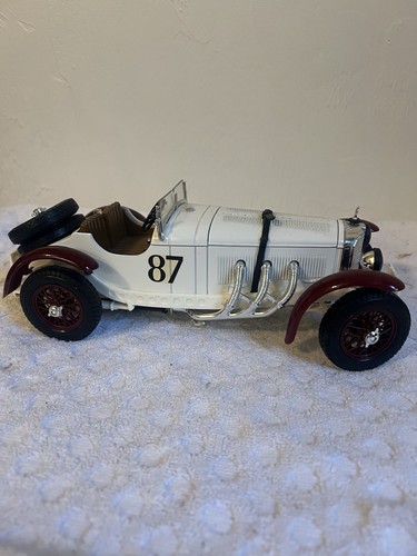 Burago 1/18 Scale Diecast 3202 Mercedes Benz SSKL 1931 1000 Miglia White #87 - Picture 3 of 5