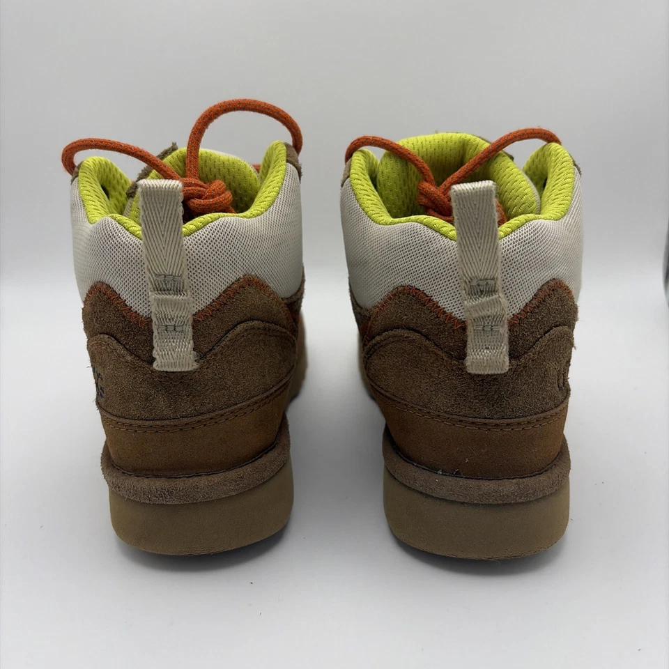 UGG Youth Boys Highland Hi Heritage Boots 6 Chestnut Yellow Orange Suede Winter - Image 4 of 4