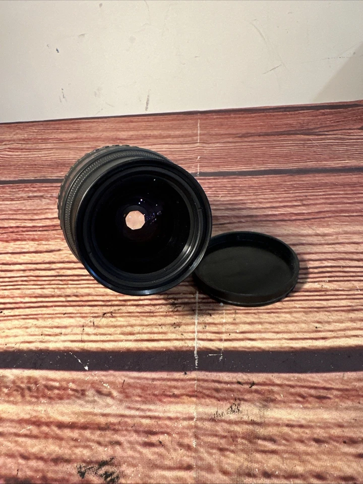 Pentax Takumar-F 28-80mm f/3.5-4.5 AF Zoom Lens for Pentax AF - Working - Image 2 of 4