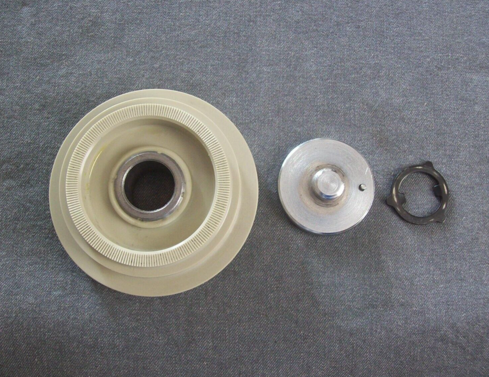 Kenmore 158.15040 Sewing Machine Hand Wheel, with Clutch Knob eBay