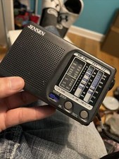 VTG Jensen MR-400 AM/FM/TV1/TV2 12 Channel Portable