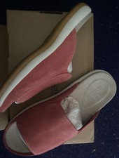 LANDSEND Lands End Dark Shell Coral Pink LEATHER SLIDERS Slip on Sandals 5.5 NEW