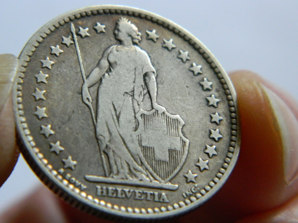 1879 2 Francs B - Switzerland - Silver .835 - Rare coin - VF/XF condition - Image 2 of 4