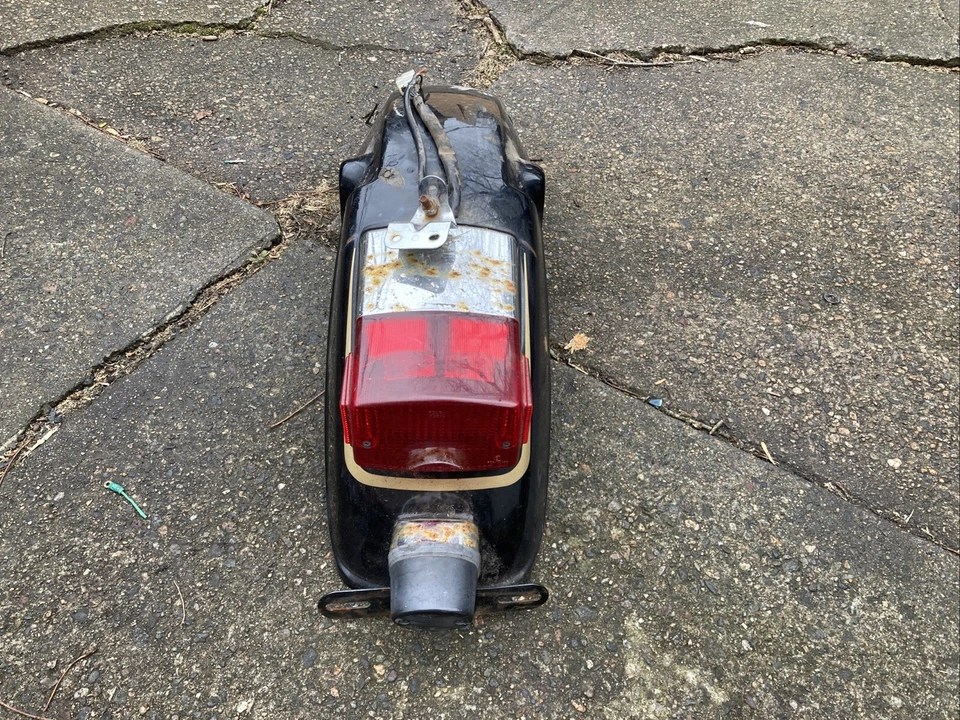 Guardabarros trasero y luz trasera Kawasaki Vulcan VN750 750 VN750A 1987 (86-06) Foto 3 de 4