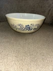 Vintage Pyrex #404 Homestead 4Qt Mixing Bowl Beige Blue Speckled Milk Glass