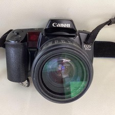 Canon Film SLR Camera with Lens Cover Excellent Condition Great Features