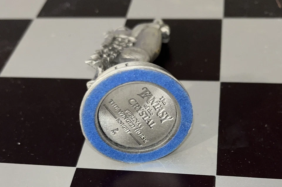 Pieza de ajedrez Fantasy of the Crystal Pegaso caballo alado caballero blanco Danbury como nueva Foto 3 de 3