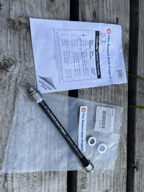 Robert Axle Project Rear Thru-Axle FOL113 160-172mm 1.0mm TPI