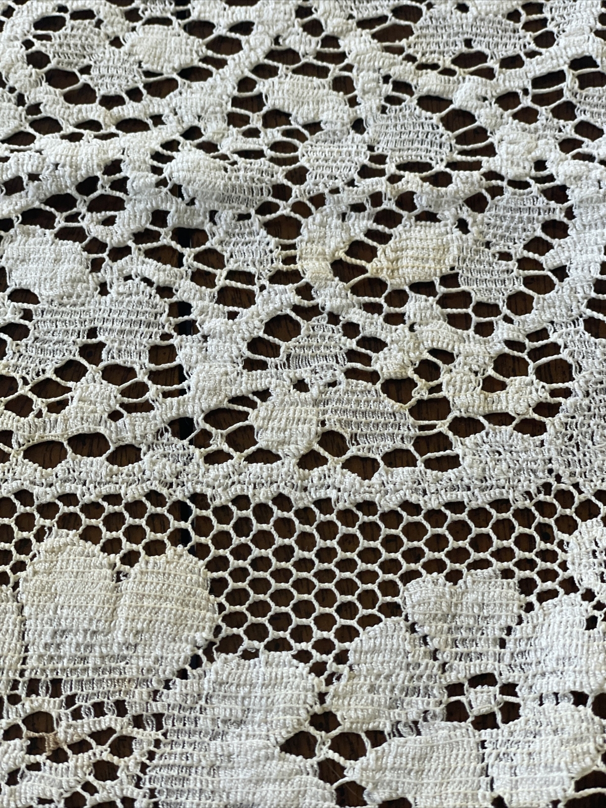 Vintage QUAKER DINNER CLOTH Tablecloth Ivory Lace Floral Cottage 57 X43