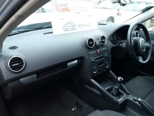 8P0858005B Consola Central para AUDI A3 SPORTBACK (8PA) 2.0 TDI Ambition 3502388 - Imagen 10 de 10