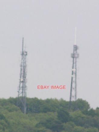 PHOTO TRANSMITTERS ON TOP OF CASTLE HILL NEAR PEMBURY. THE MAIN TRANSMITTERS FO - Picture 1 of 1