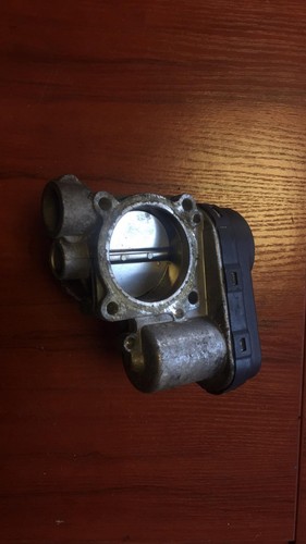 MERCEDES BENZ A KLASSE W168 BENZIN DROSSELKLAPPENSTUTZEN A1661410125