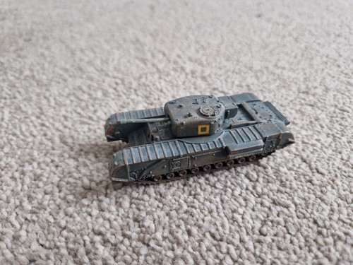 CORGI CLASSICS SHOWCASE 1/72 CHURCHILL MK IV BRITISH ARMY WW2 DIECAST TANK