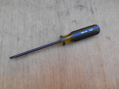 Vintage STANLEY 100 PLUS 1019-1/4'' Clutch Head Screwdriver 64-153 9''Long USA NOS