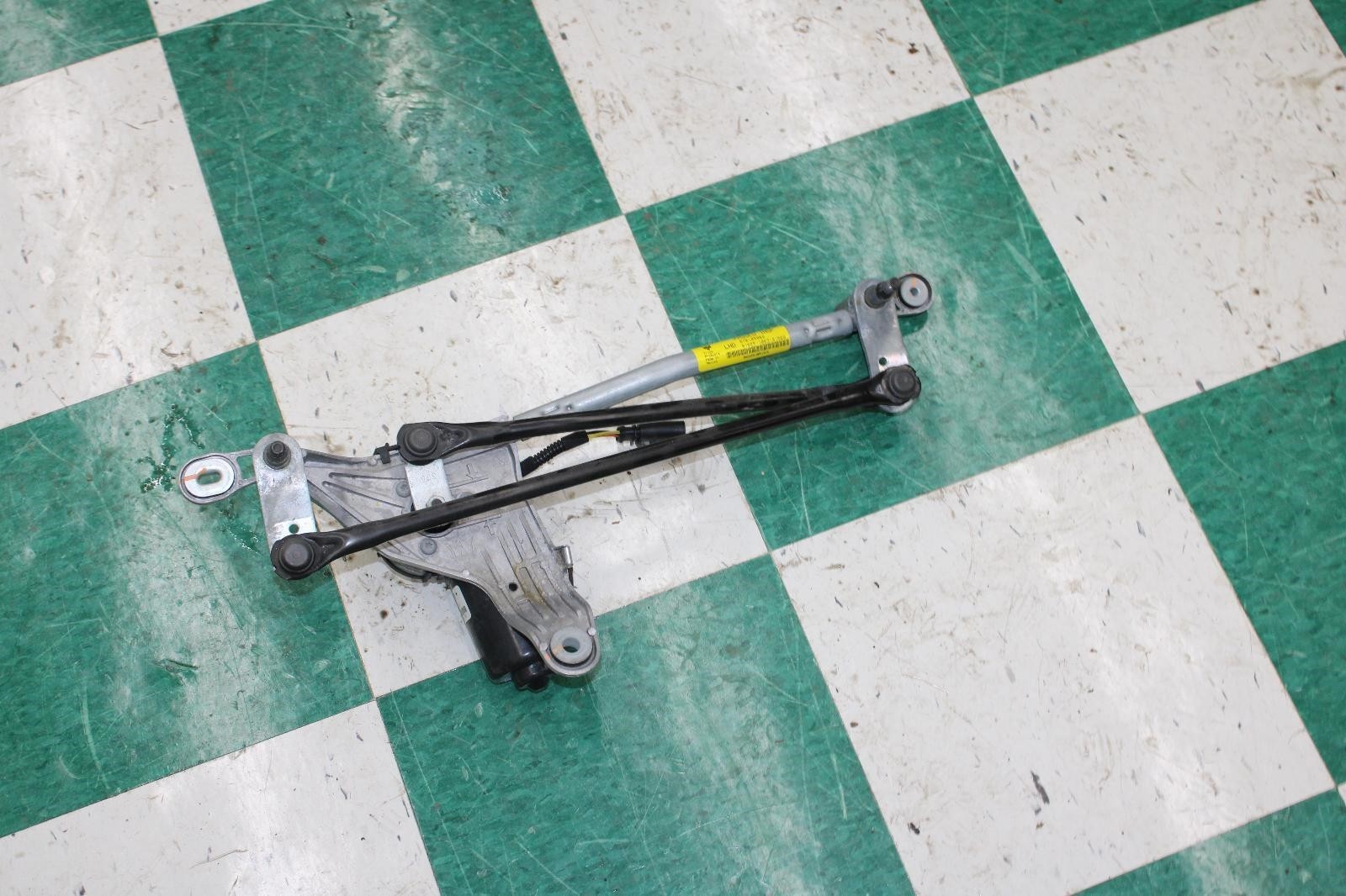 14-22 Ghibli Electronic Front Windshield Wiper Motor Arm Linkage OEM Factory WTY