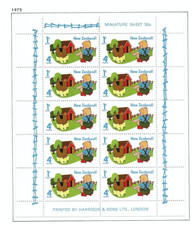 3 Fantastic mint  New Zealand 1960 s and 1970 s  Mini sheets