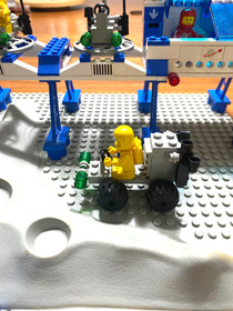 LEGO Space Classic Vintage Space Supply Station 6930 - 100% Complete