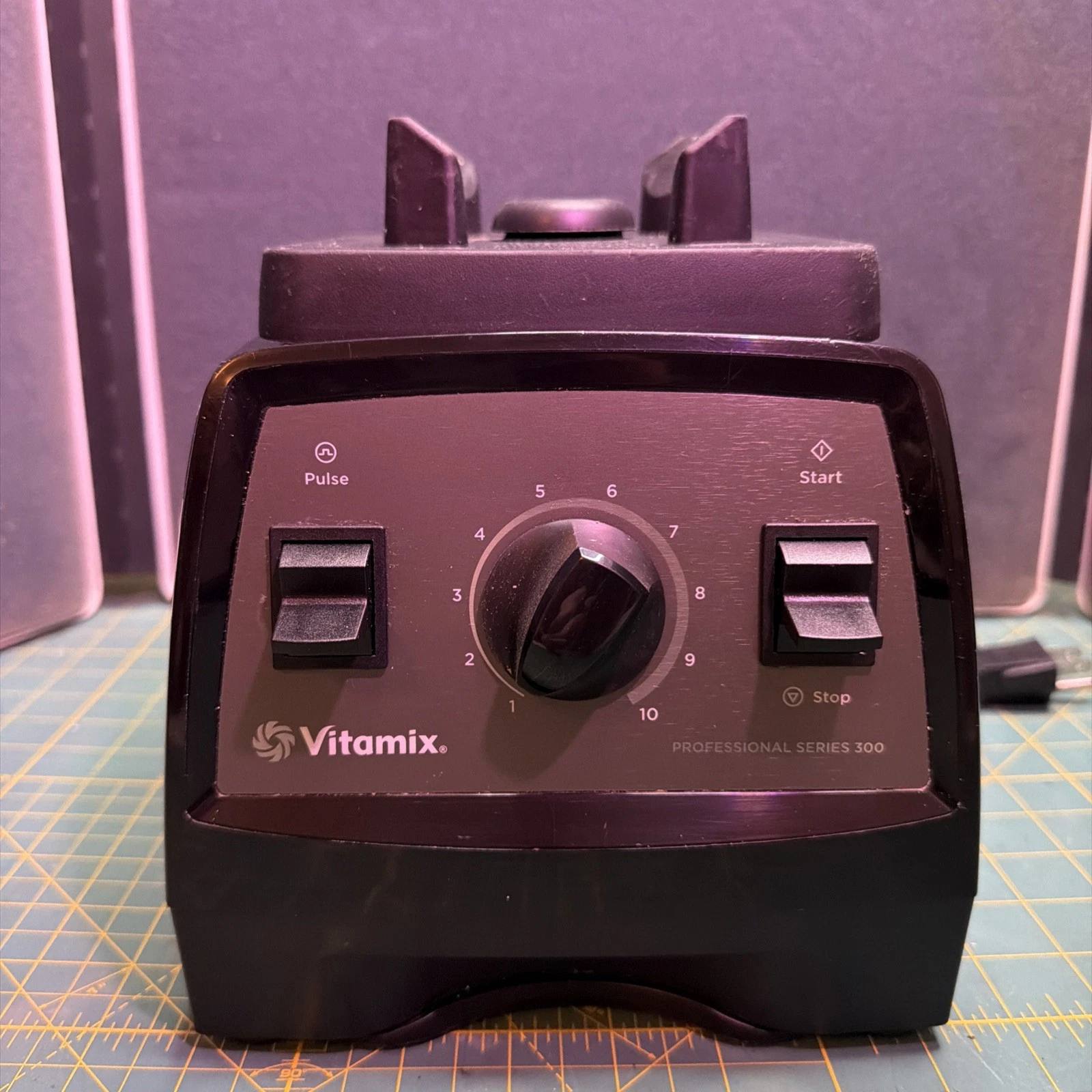 Vitamix OEM VM0158 Professional Series 300 Blender PRO300 Black (engine only)
Opens in a new window 