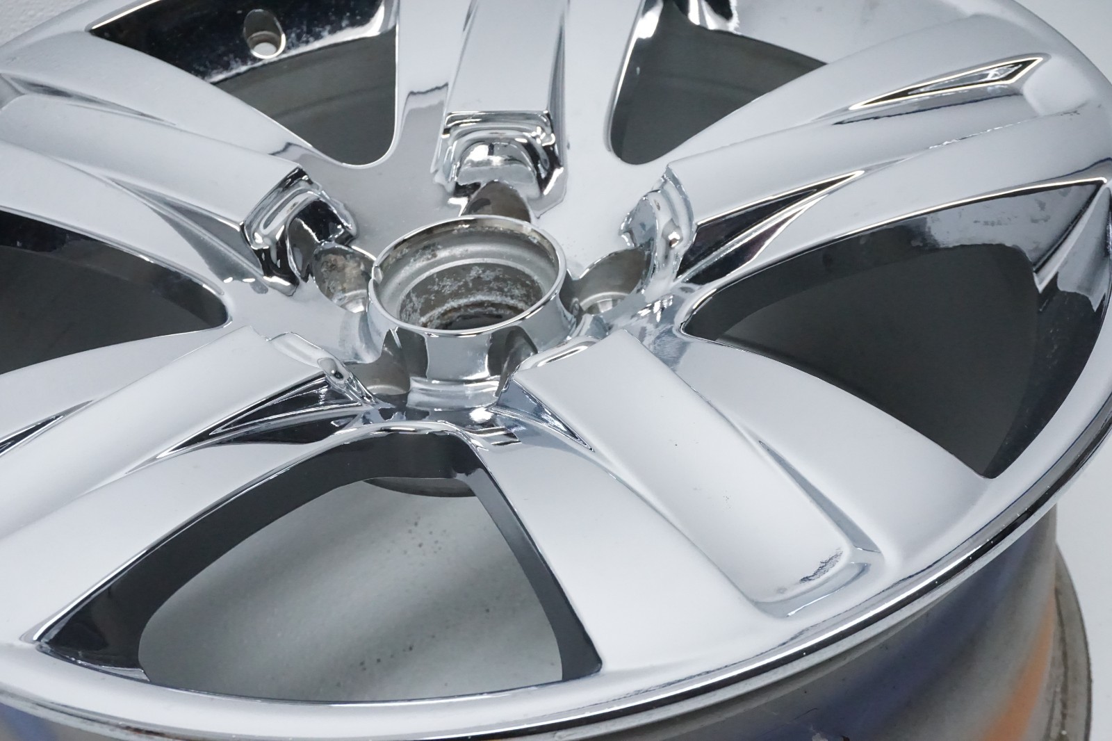 2006 - 2012 Bentley Continental GT 9Jx19H2 ET41 Wheel Rim Chrome 3W0601025AD OEM