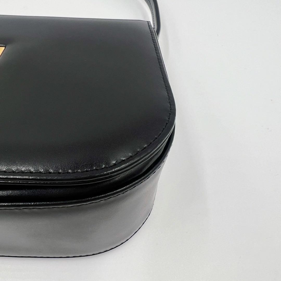 Givenchy Women’s 4Way Leather Shoulder Bag Black Gold Logo AB Condition thumbnail 9