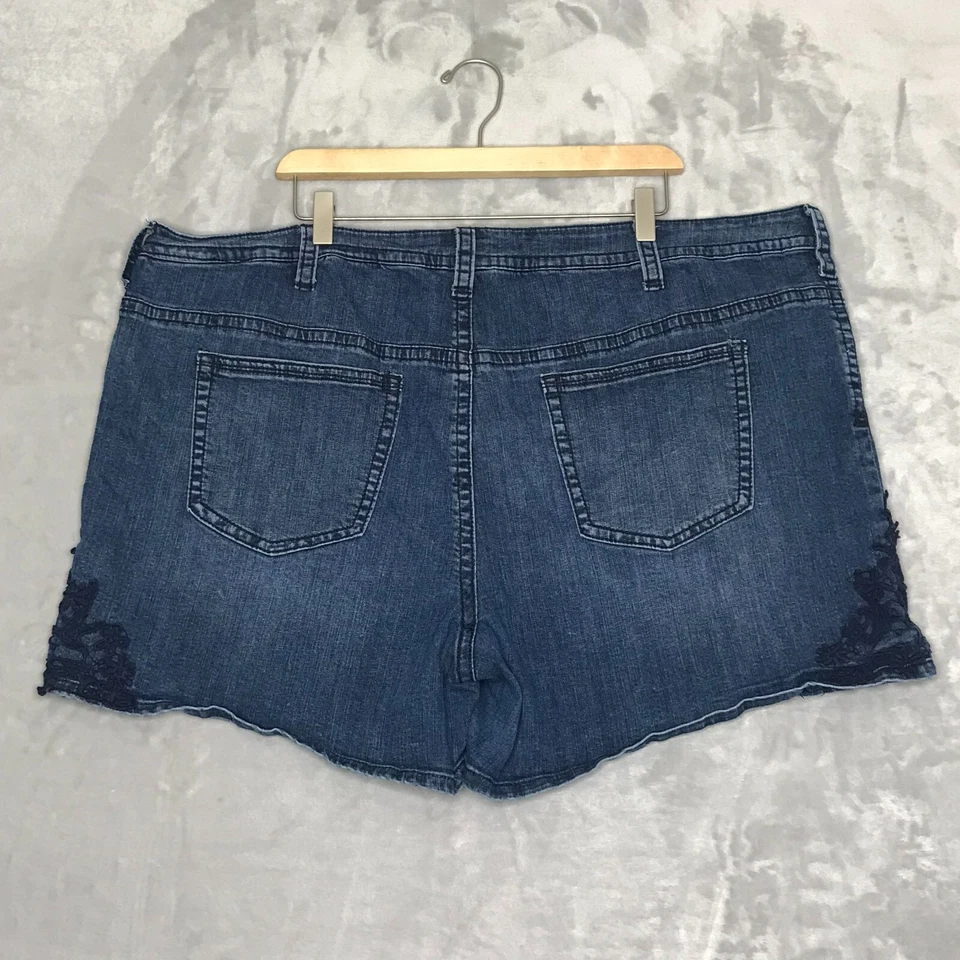 Corto Lane Bryant para mujer 26 apliques de encaje lavado oscuro cintura alta elástico boho Foto 2 de 4