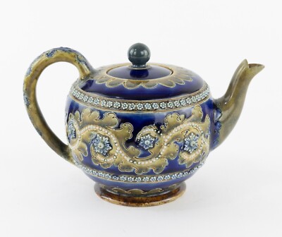 GEORGE TINWORTH für ROYAL DOULTON - STEINZEUG BLUMEN BLUME TEEKANNE KRUG 1879