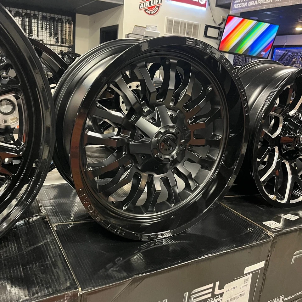 4 llantas nuevas Fuel D796 Arc 20" Blackout 20x9 8x180 +1 mm Chevy GMC 2500 3500 Foto 2 de 4