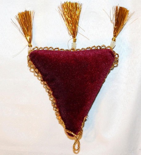 UZBEK HAND EMBROIDERED IN GOLDEN- SILVER THREADS NEEDLE HOLDER - Picture 3 of 3